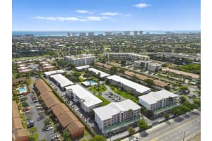 15 SE 13th St APT B2, Boca Raton, FL 33432, Sold 05/06/21