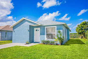 2648 W 28th St, Riviera Beach, FL 33404, Sold 04/16/21
