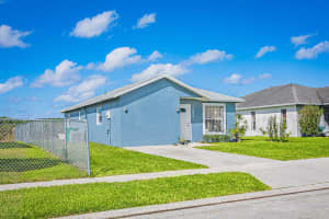 2648 W 28th St, Riviera Beach, FL 33404, Sold 04/16/21