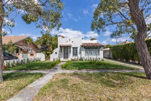 227 Lakeland Dr, West Palm Beach, FL 33405, Sold 05/28/21