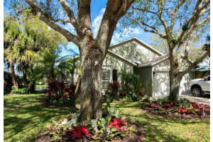 690 Collier Lake Cir, Sebastian, FL 32958, Sold 05/03/21