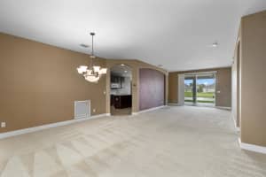 1254 Scarlet Oak Cir, Vero Beach, FL 32966, Sold 09/24/21