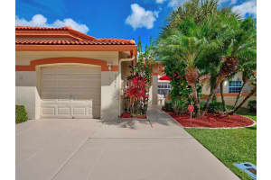 8051 Summer Shores Dr, Delray Beach, FL 33446, Sold 04/30/21