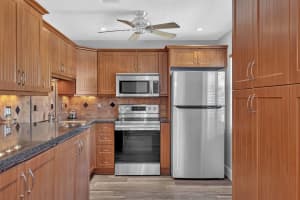 5190 Tennis Ln, Delray Beach, FL 33484, Sold 04/21/21