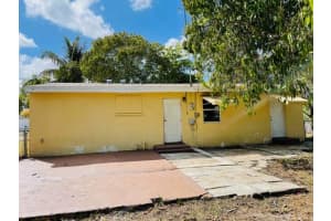 452 Tuskegee Dr, Lake Worth, FL 33462, Sold 05/05/21