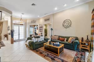 101 Chasewood Cir, Palm Beach Gardens, FL 33418, Sold 05/21/21