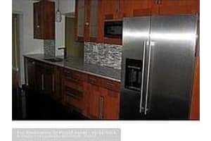 9700 NW 70th St, Tamarac, FL 33321, Sold 05/10/21