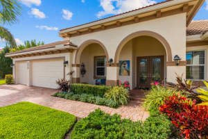 6929 SE Pierre Cir, Stuart, FL 34997, Sold 05/25/21