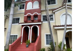 524 Bayfront Dr, Boynton Beach, FL 33435, Sold 04/27/21