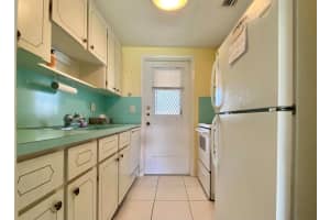 300 NE 20th St, Boca Raton, FL 33431, Sold 05/20/21