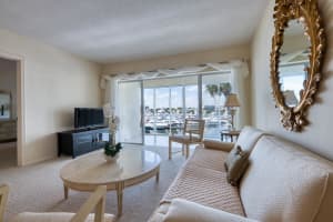 21 Yacht Club Dr, North Palm Beach, FL 33408, Sold 04/20/21