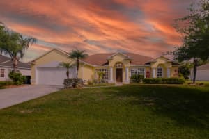 2702 Palm Lakes Ave, Fort Pierce, FL 34981, Sold 05/06/21
