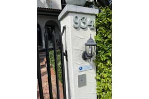 934 Michigan Ave, Miami Beach, FL 33139, Sold 09/03/21