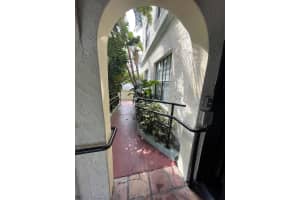 934 Michigan Ave, Miami Beach, FL 33139, Sold 09/03/21