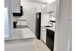 36 N Crossings Cir, Boynton Beach, FL 33435, Sold 05/26/21