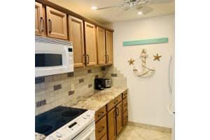 101 Doolen Ct, North Palm Beach, FL 33408, Sold 04/23/21