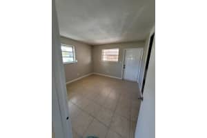 40 SE 13th St APT B1, Boca Raton, FL 33432, Sold 05/25/21