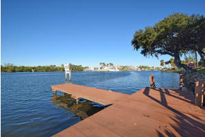 384 Golfview Rd, North Palm Beach, FL 33408, Sold 05/19/21