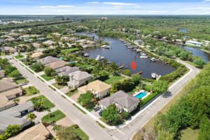 565 SW Yacht Basin Way, Stuart, FL 34997, Sold 08/13/21