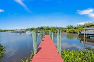 565 SW Yacht Basin Way, Stuart, FL 34997, Sold 08/13/21