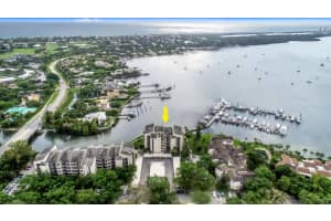 11370 12 Oaks Way, North Palm Beach, FL 33408, Sold 04/29/21