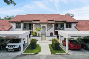 6040 SE Martinique Dr, Stuart, FL 34997, Sold 04/23/21
