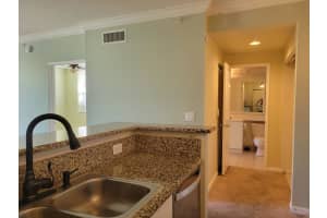 720 S Sapodilla Ave, West Palm Beach, FL 33401, Sold 04/13/21