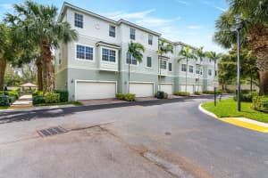 1862 NW 9th St, Boca Raton, FL 33486, Sold 10/04/21