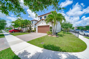 9073 SW 36th St, Miramar, FL 33025, Sold 05/10/21
