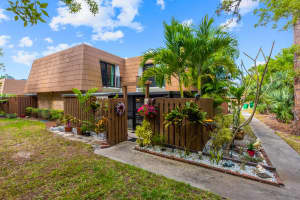 5616 SE Riverboat Dr, Stuart, FL 34997, Sold 04/30/21