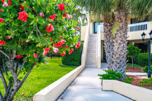 931 Palm Trail, Delray Beach, FL 33483, Sold 06/15/21