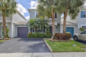 9530 Bradshaw Ln, Tamarac, FL 33321, Sold 04/29/21