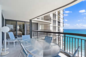 5380 N Ocean Dr, Singer Island, FL 33404, Sold 06/09/21
