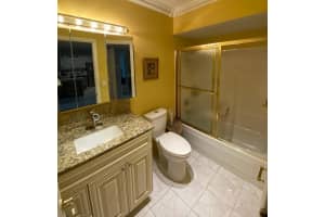 450 NW 20th St, Boca Raton, FL 33431, Sold 05/06/21