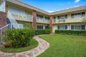 1001 NE 8th Ave, Delray Beach, FL 33483, Sold 02/01/22