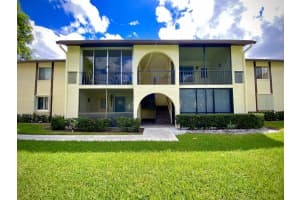 3561 Tall Pine Way b2, Greenacres, FL 33463, Sold 11/12/21