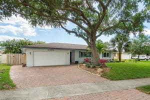 8008 SW 29th St, Davie, FL 33328, Sold 04/28/21