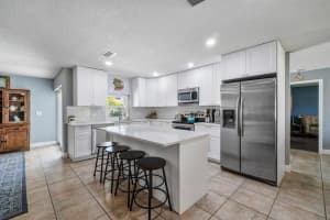 8008 SW 29th St, Davie, FL 33328, Sold 04/28/21