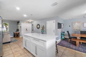 8008 SW 29th St, Davie, FL 33328, Sold 04/28/21