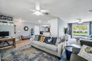 8008 SW 29th St, Davie, FL 33328, Sold 04/28/21