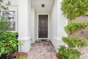 10708 Ivanhoe Ln, Wellington, FL 33414, Sold 05/04/21