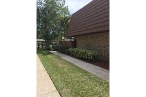 1440 N Lawnwood Cir #21d, Fort Pierce, FL 34950, Sold 05/25/21