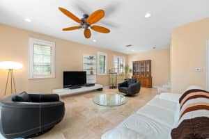 425 Via Villagio, Hypoluxo, FL 33462, Sold 04/15/21