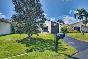 5314 Mirror Lakes Blvd, Boynton Beach, FL 33472, Sold 05/05/21