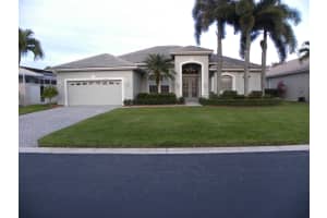 2221 SE Stonehaven Rd, Port St. Lucie, FL 34952, Sold 05/05/21
