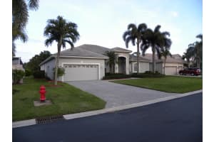 2221 SE Stonehaven Rd, Port St. Lucie, FL 34952, Sold 05/05/21