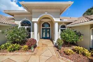 7925 SE Osprey St, Hobe Sound, FL 33455, Sold 06/04/21