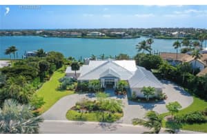 6500 SE Harbor Cir, Stuart, FL 34996, Sold 04/16/21