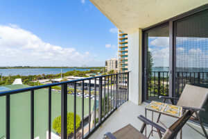 5420 N Ocean Dr # 101, Riviera Beach, FL 33404, Sold 08/26/21