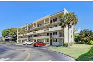 555 Banyan Tree Ln, Delray Beach, FL 33483, Sold 05/14/21